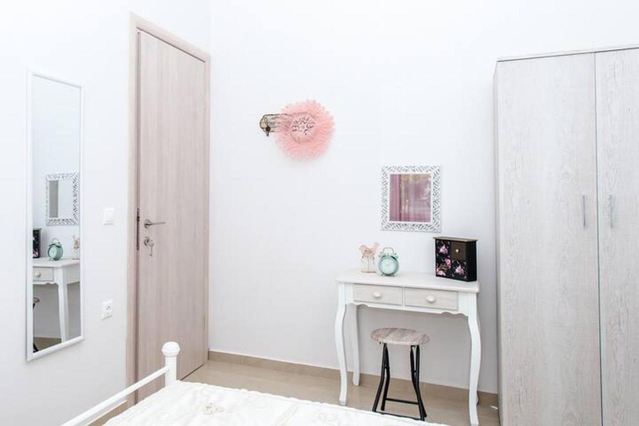 Eliora Studio & Aelia Apartment Heraklion  Exterior photo